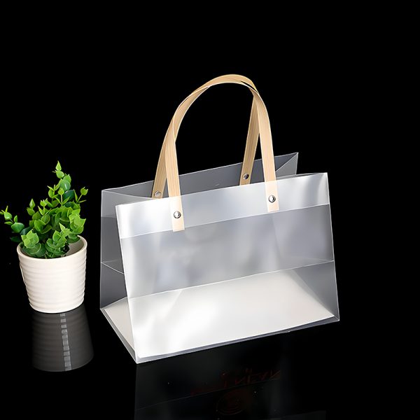 Customized PP Portable Frosted Bag with Plastic Handle Transparent PP Handbag for Gift Shopping